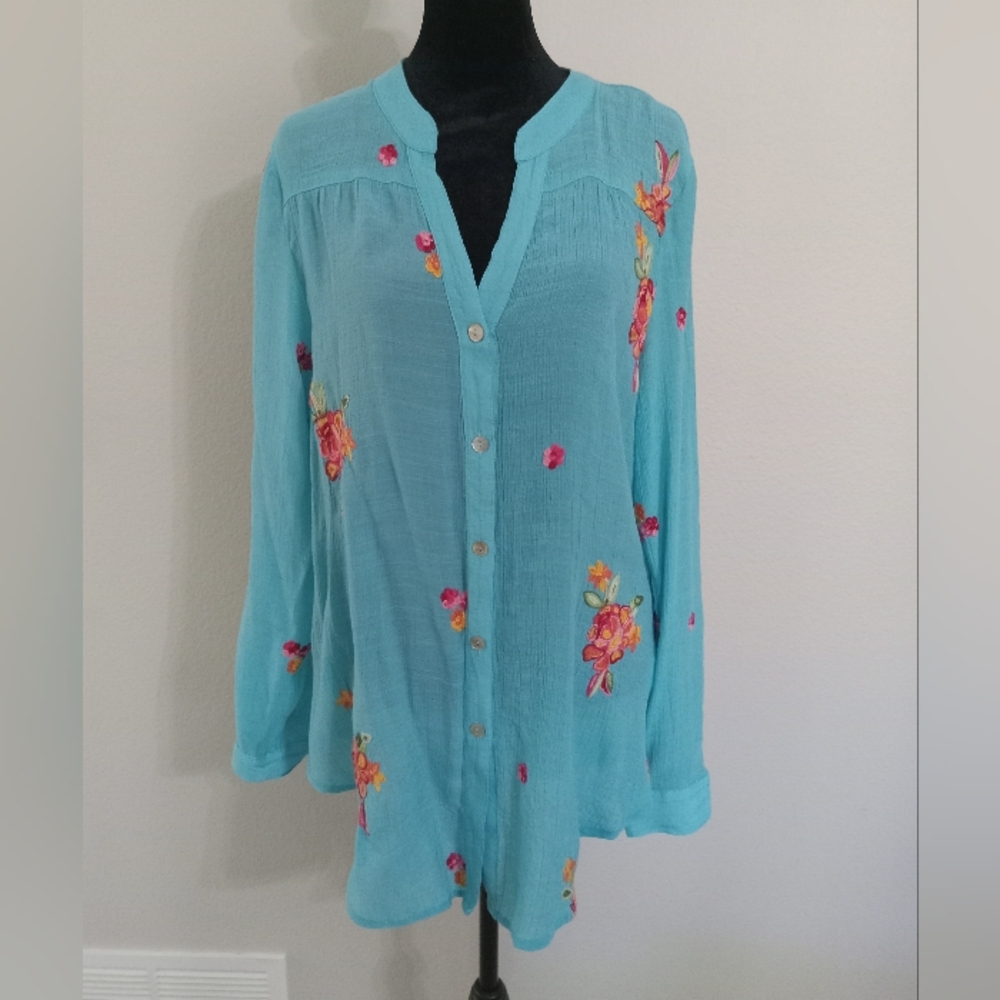Figueroa & Flower Aqua Embroidered Boho Blouse